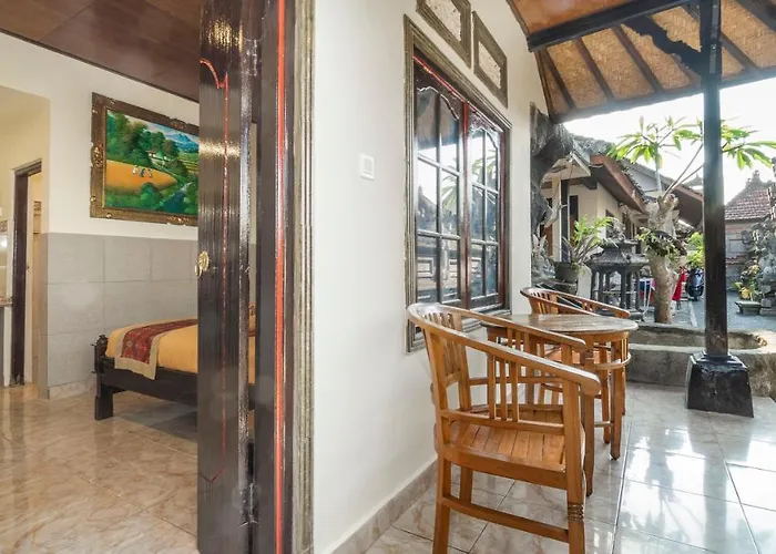 Privatunterkunft Amel House *